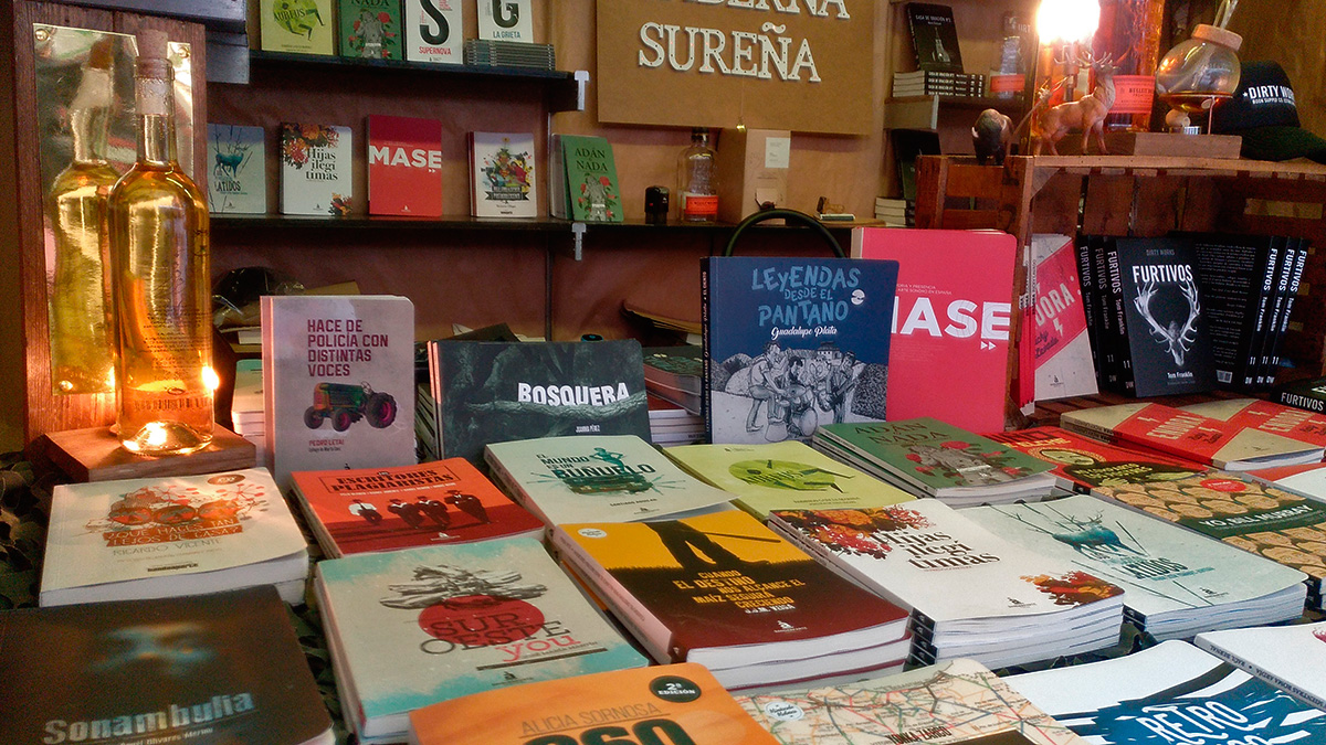 Stand de Bandaàparte y Dirty Works en la Feria del Libro de Córdoba