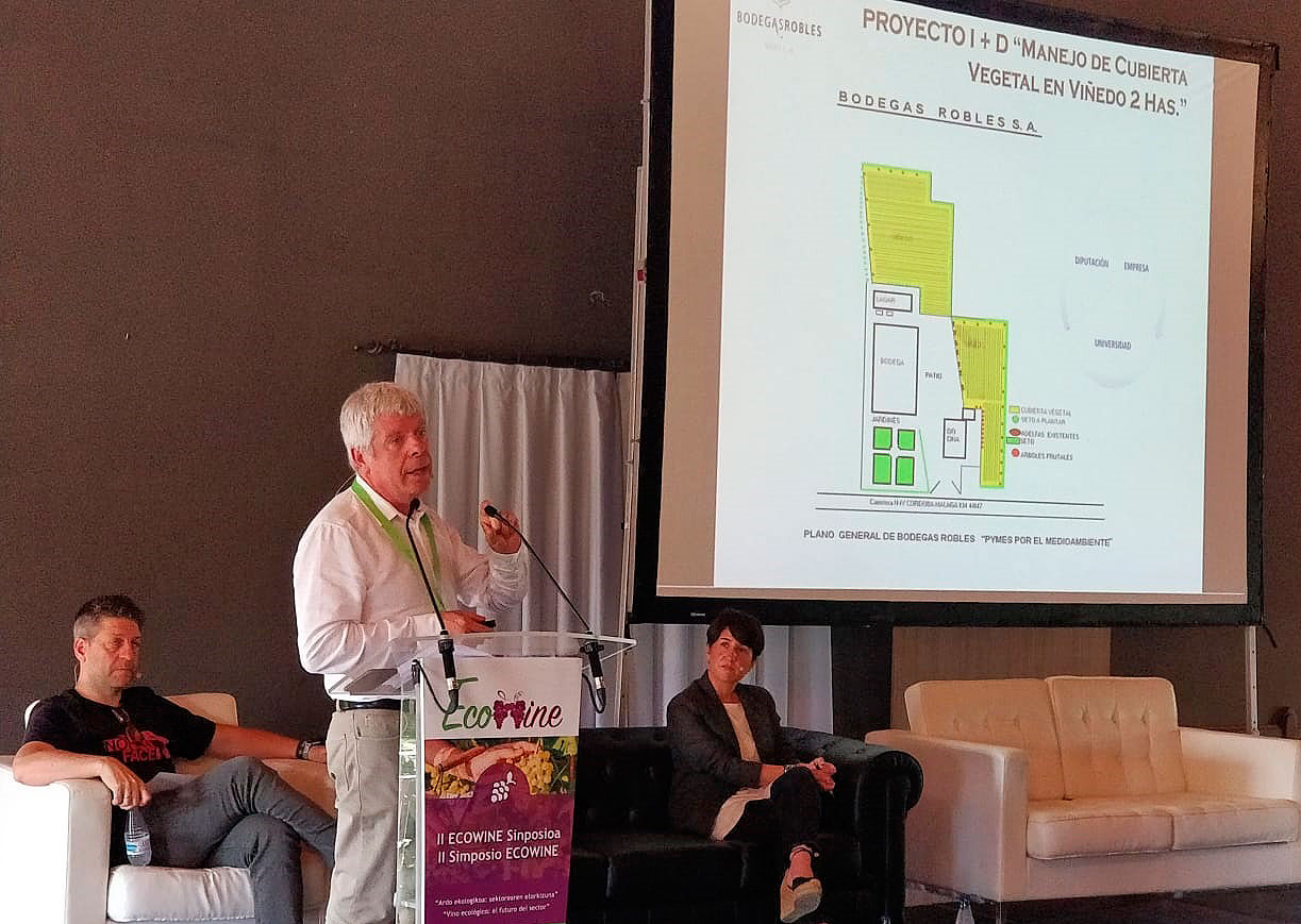 «La botella del vino» de Bodegas Robles en Ecowine 2022